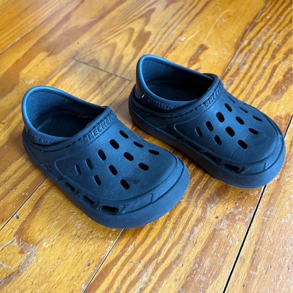 Skechers Foamies Clogs | baby/toddler 6 - Picture 1 of 4